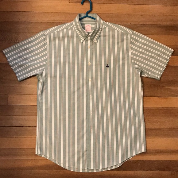 Short Sleeve Button up, Medium - Picture 2 of 2